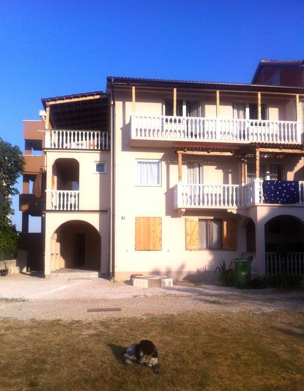 Apartments Ninske Vodice 외부 사진